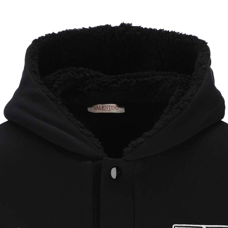 Details for Valentino Jaket Hitam Berhud dengan Garis Jalur Lengan Panjang. 2V3MF24N9340NO