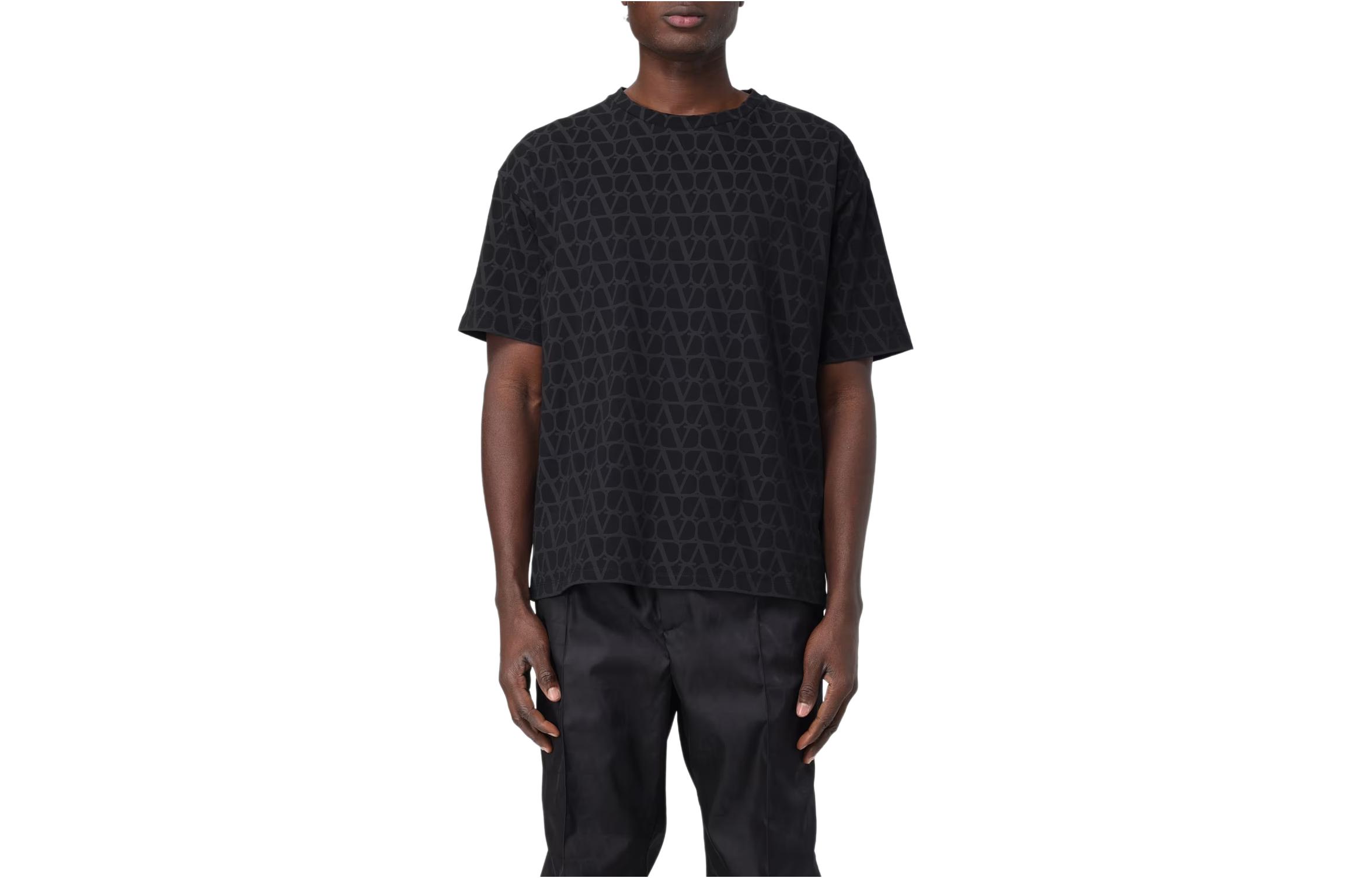 Valentino  Black Loose Fit Short Sleeve T-Shirt with All-Over Print. 4V3MG14Y9KCMXM