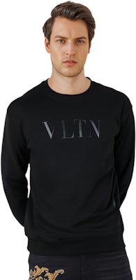 Valentino 黑色純色圓領寬鬆版型休閒長袖上衣 3V3MF26M9JAN01 Shop Valentino 黑色純色圓領寬鬆版型休閒長袖上衣 3V3MF26M9JAN01