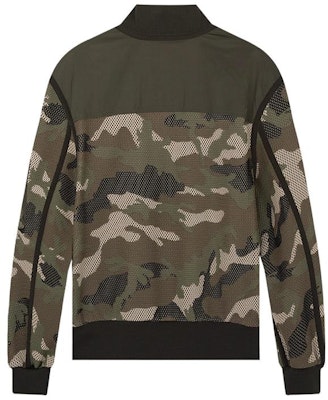 Valentino 迷彩拉鍊夾克 軍綠色長袖 TV3CIG205V7792 Lookbook Valentino 迷彩拉鍊夾克 軍綠色長袖 TV3CIG205V7792