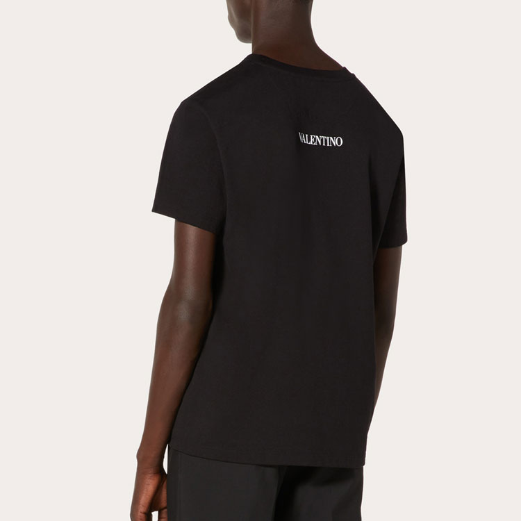 Purchase Valentino Kaos Hitam Crew Neck Motif Graphic Print TV0MG06P69H-37P