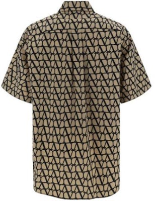 Valentino Logo Printed Short Sleeve Relaxed Fit Polo Shirt Khaki. 3V3AAM959GF-MYL Lookbook Valentino Logo Printed Short Sleeve Relaxed Fit Polo Shirt Khaki. 3V3AAM959GF-MYL