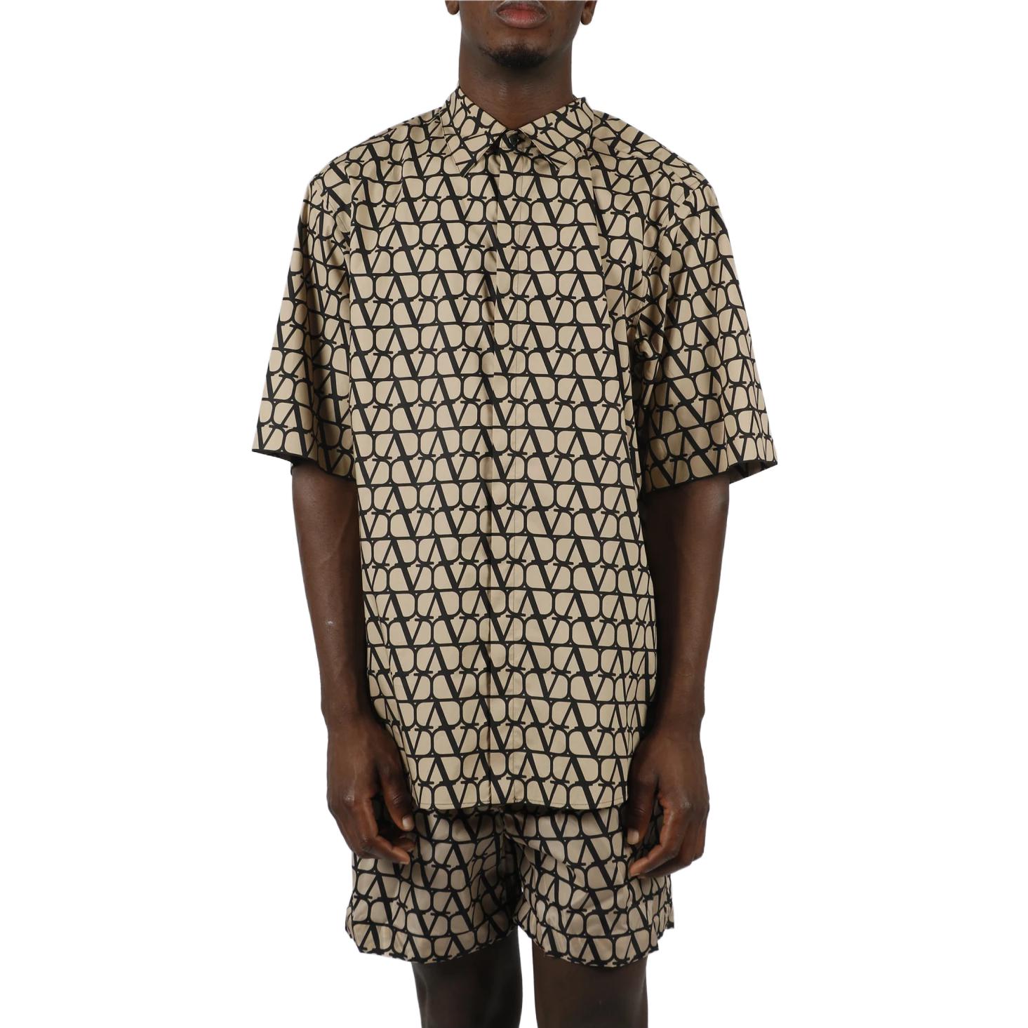 Purchase Valentino  Logo Printed Short Sleeve Relaxed Fit Polo Shirt Khaki. 3V3AAM959GF-MYL