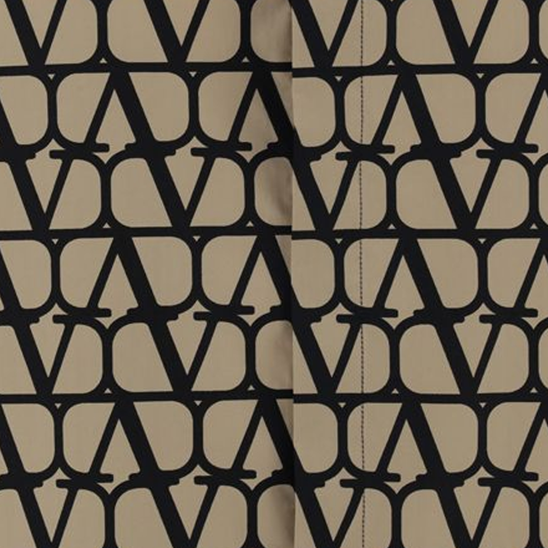 Sizing Valentino  Logo Printed Short Sleeve Relaxed Fit Polo Shirt Khaki. 3V3AAM959GF-MYL