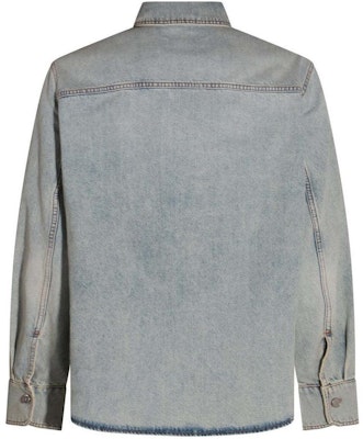 Valentino Baju Lengan Panjang Biru Pudar dengan Poket dan Kolar Berkancing. 4V3DB02R9YQ508 Lookbook Valentino Baju Lengan Panjang Biru Pudar dengan Poket dan Kolar Berkancing. 4V3DB02R9YQ508