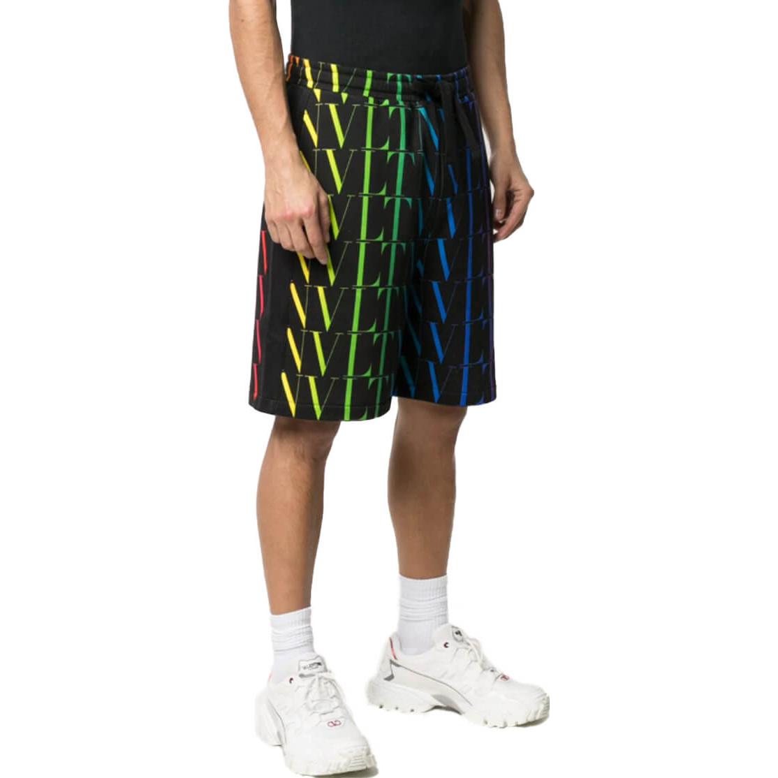 Shop Valentino 全版logo印花寬鬆版型百慕大短褲 男款 - 多色 VV3MD02Q6LF20K