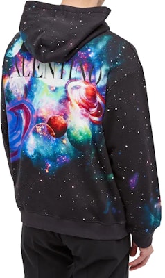 Valentino 星星印花休閒長袖上衣 男款 黑色 WV3MF02C7LDU03 Lookbook Valentino 星星印花休閒長袖上衣 男款 黑色 WV3MF02C7LDU03