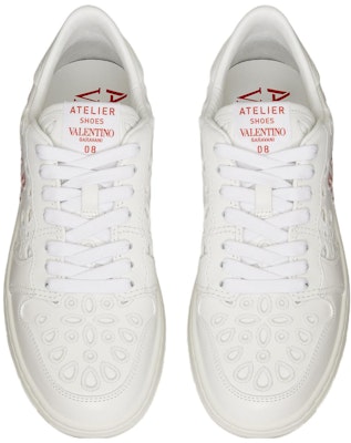 ヴァレンティノ Atelier 08 スニーカー「サンガロ」 WW2S0CQ6MKG-0BO Purchase ヴァレンティノ Atelier 08 スニーカー「サンガロ」 WW2S0CQ6MKG-0BO