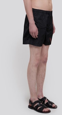 Valentino Black Casual Shorts with Solid Logo Print Design. VV3UH028DMA20T Sizing Valentino Black Casual Shorts with Solid Logo Print Design. VV3UH028DMA20T