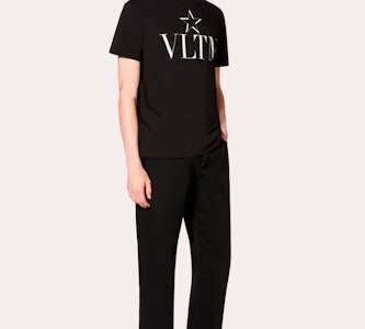 Valentino Kaos Pendek Hitam Motif Bintang TV3MG05P6380NI Cheap Valentino Kaos Pendek Hitam Motif Bintang TV3MG05P6380NI