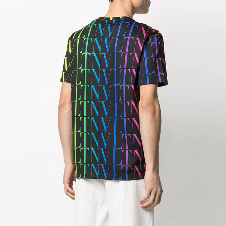 Purchase Valentino Kaos Hitam dengan Cetak Logo Pelangi. VV3MG08J73T20K