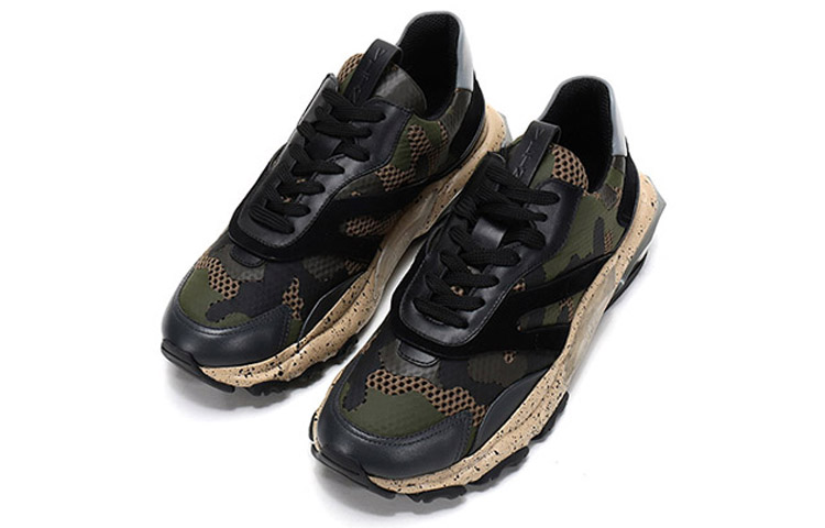 Valentino Bounce 'Military Green and Black' 圖 3