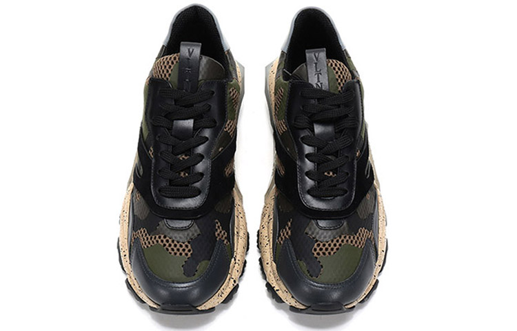 Valentino Bounce 'Military Green and Black' 圖 4