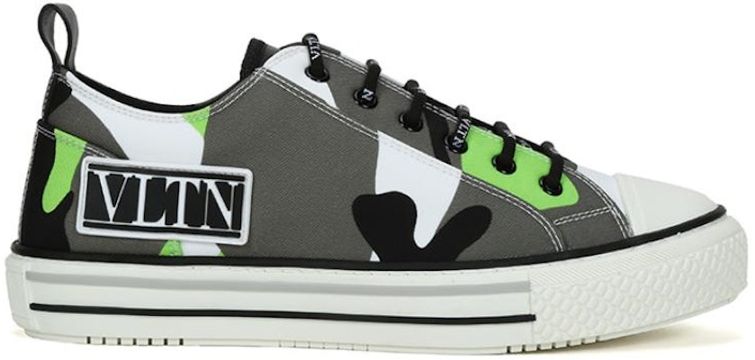 Sepatu Sneaker Valentino Kamuflase 'Hijau Neon' UY2S0D57USGEJ6 Order Sepatu Sneaker Valentino Kamuflase 'Hijau Neon' UY2S0D57USGEJ6