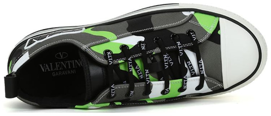 Sepatu Sneaker Valentino Kamuflase 'Hijau Neon' UY2S0D57USGEJ6 Purchase Sepatu Sneaker Valentino Kamuflase 'Hijau Neon' UY2S0D57USGEJ6