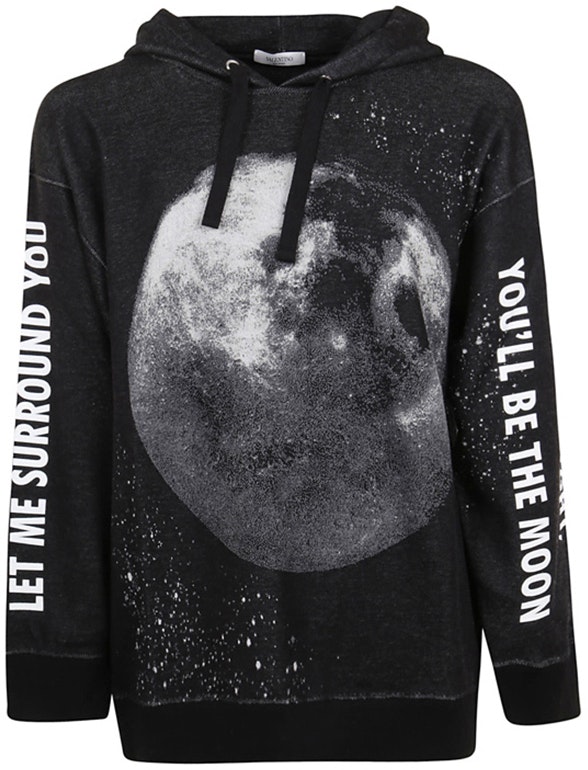 valentino-classic-logo-pullover-sweatshirt-black-tv-3-mf-10-c61714-e