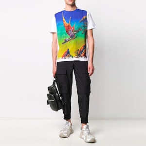 Valentino Kaos Crewneck Cetak Huruf Naga Multicolor TV0MG06L69184M Details for Valentino Kaos Crewneck Cetak Huruf Naga Multicolor TV0MG06L69184M