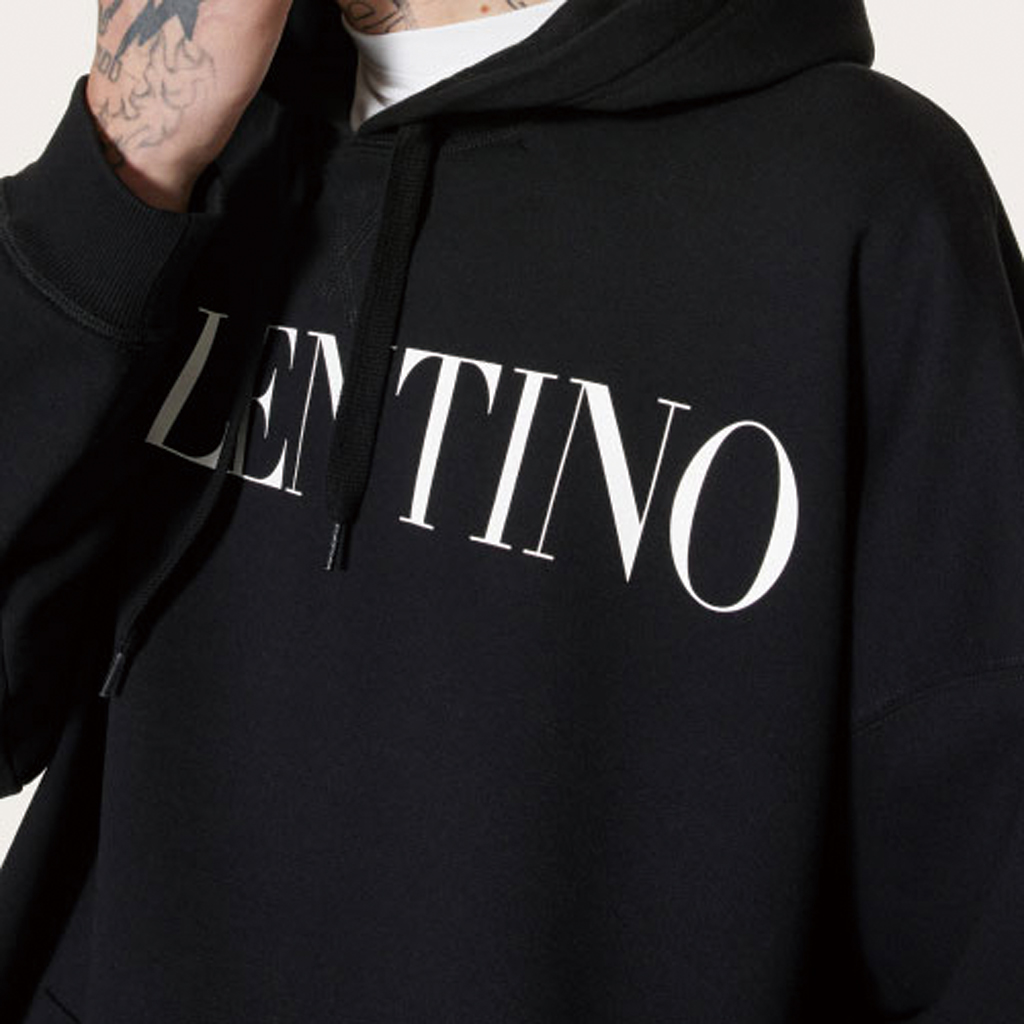 Sizing Valentino FW21 黑色字母印花寬鬆連帽衫 WV0MF20I7U80NI