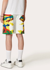 Valentino FW21 Camouflage Printed Cotton Bermuda Shorts Pria Putih WV3MD02C7NPC40 Shop Valentino FW21 Camouflage Printed Cotton Bermuda Shorts Pria Putih WV3MD02C7NPC40