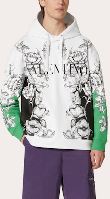 Valentino FW21 Hoodie Katun Putih/Hijau Motif Dark Blooming Lengan Panjang. WV3MF19I7L6U23 Lookbook Valentino FW21 Hoodie Katun Putih/Hijau Motif Dark Blooming Lengan Panjang. WV3MF19I7L6U23