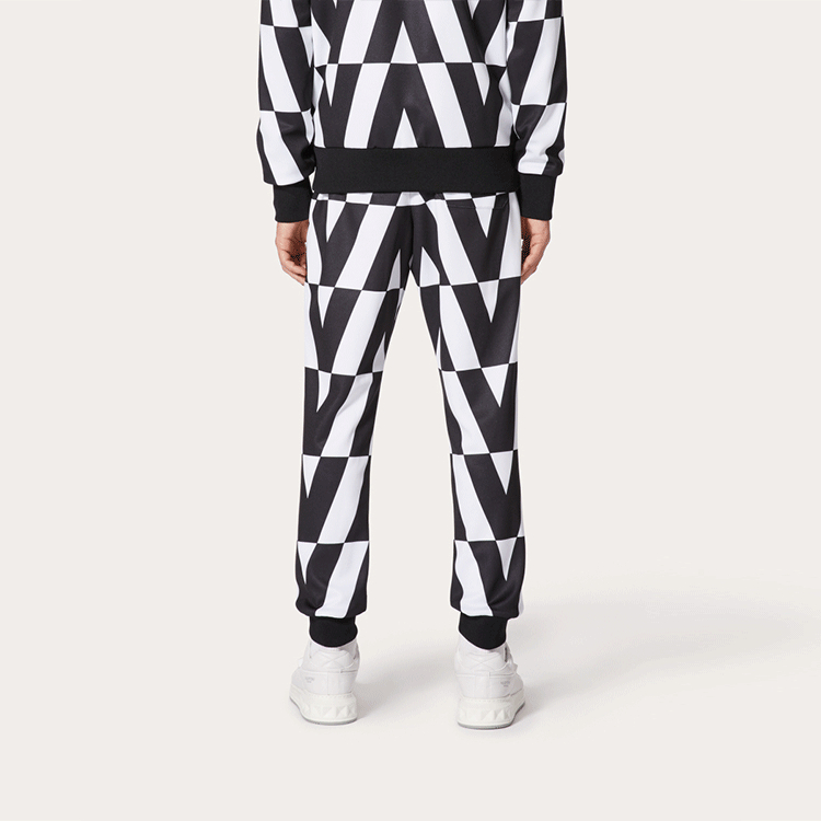 Shop Valentino FW21 Celana Sweat Katun Logo Hitam Putih Edisi Musim Gugur WV0MD03E7WUF62