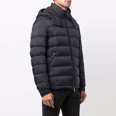 ヴァレンティノ FW21 ネイビー オールオーバーロゴ フード ダウンジャケット 冬用 WV3CNA317KPC75 Details for ヴァレンティノ FW21 ネイビー オールオーバーロゴ フード ダウンジャケット 冬用 WV3CNA317KPC75