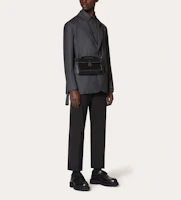 Lookbook Valentino FW21男士深灰色單排扣綁帶西裝外套 UV0CEB806R870R