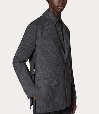 Valentino FW21 Jaket Blazer Lelaki Kelabu Gelap dengan Butiran Tali. UV0CEB806R870R Details for Valentino FW21 Jaket Blazer Lelaki Kelabu Gelap dengan Butiran Tali. UV0CEB806R870R