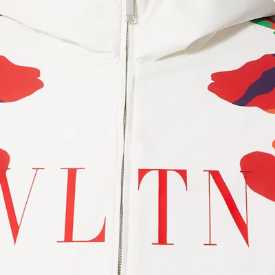 Valentino FW21 Jaket Sweatshirt Pria Camo Putih Nylon Zip-Up WV3CJF907JPC40 Details for Valentino FW21 Jaket Sweatshirt Pria Camo Putih Nylon Zip-Up WV3CJF907JPC40