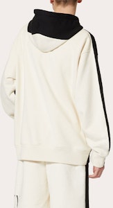 발렌티노 FW22 블랙 로고 자수 후디. 1V3MF23C8Q30NA Purchase 발렌티노 FW22 블랙 로고 자수 후디. 1V3MF23C8Q30NA