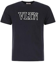 Valentino FW22 Logo Print Crewneck T-Shirt Deep Blue. 1V3MG10V8RB598 Valentino FW22 Logo Print Crewneck T-Shirt Deep Blue. 1V3MG10V8RB598
