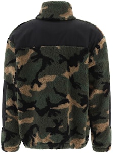 발렌티노 FW22 카모 집업 롱슬리브 스웨트셔츠 카모플라주 컬러. 1V3MF22P8J7F00 Lookbook 발렌티노 FW22 카모 집업 롱슬리브 스웨트셔츠 카모플라주 컬러. 1V3MF22P8J7F00