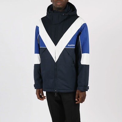 Valentino FW22 Colorblock Zip Hoodie Jaket Biru - 1V3CIL808NE6RT Shop Valentino FW22 Colorblock Zip Hoodie Jaket Biru - 1V3CIL808NE6RT