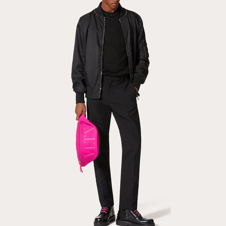 Shop Valentino FW22纯色铆钉飞行夹克 黑色. 2V3CI1702KP0NO