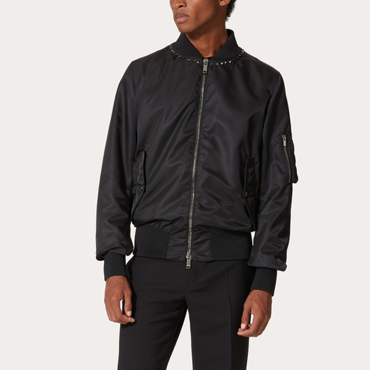 Purchase Valentino FW22纯色铆钉飞行夹克 黑色. 2V3CI1702KP0NO