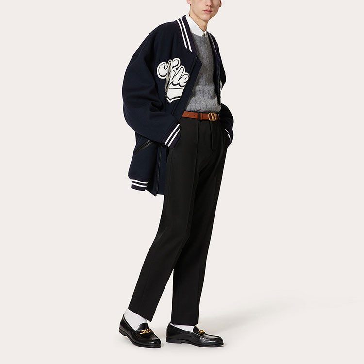 Purchase Pantalones Casuales Slim Fit Negros Hombre Valentino FW22 1V3RBI608HU0NO