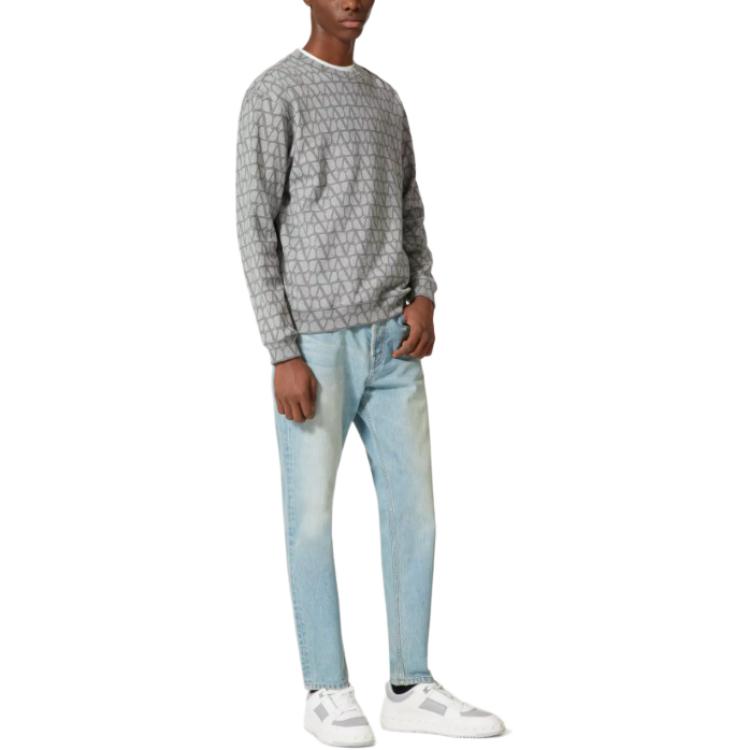 Lookbook Valentino FW23 全版Logo灰色圓領衛衣 休閒服。 4V3MF26W9W1-YD5