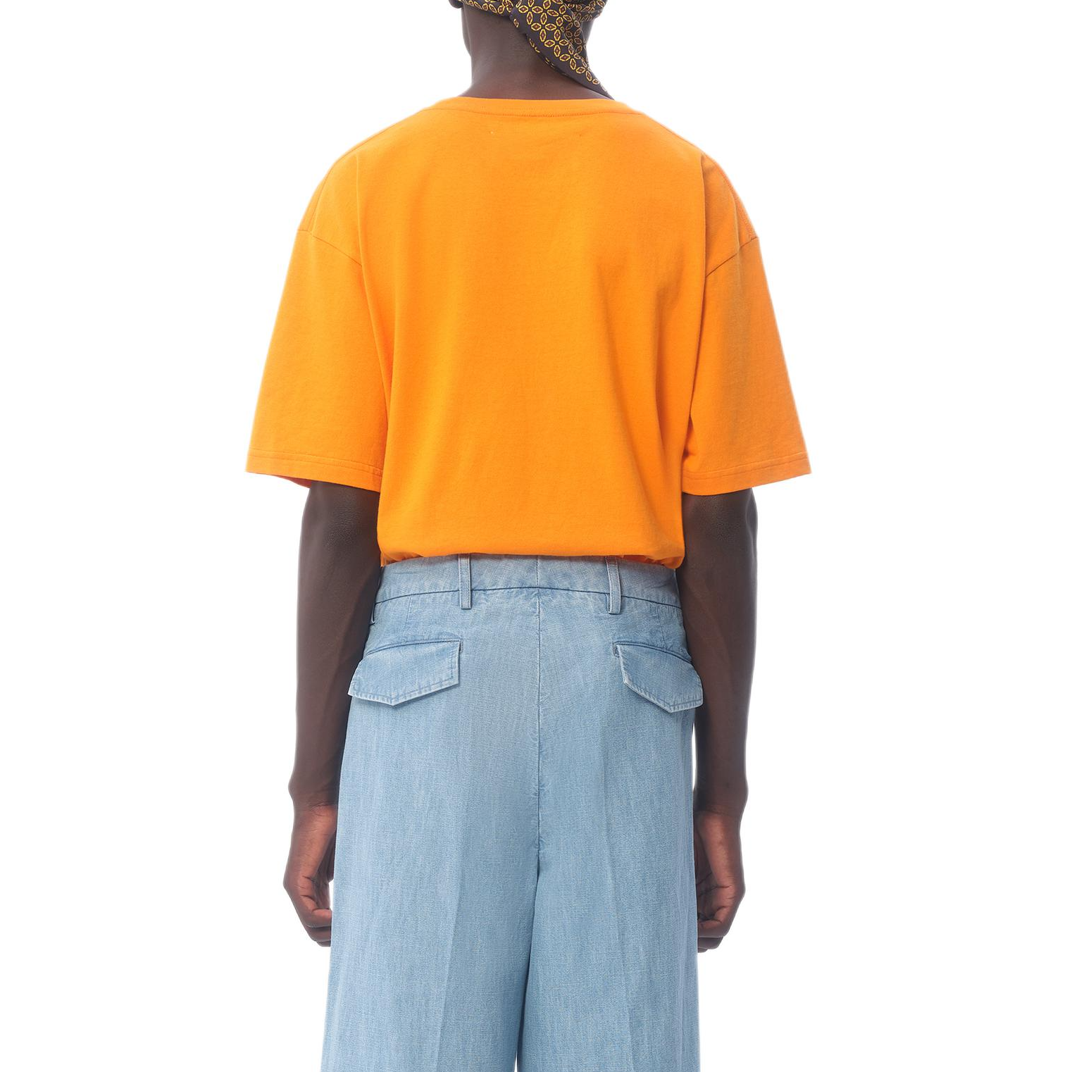 Purchase Valentino FW24 Kaos Pendek Logo Oranye. 6V3MG16PAPG146