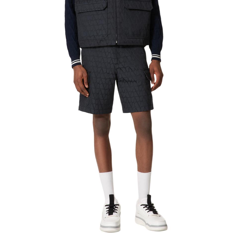 Lookbook Valentino FW24 Logo Print Bermuda Loose Casual Shorts Navy Blue Men’s. 5V3RDD45A7T-YE6