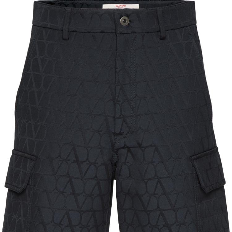 Sizing Valentino FW24 Logo Print Bermuda Loose Casual Shorts Navy Blue Men’s. 5V3RDD45A7T-YE6