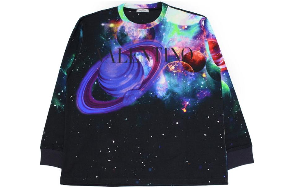 Order Sudadera Valentino Galaxy Estampada Cuello Redondo Hombre Negra. WV3MF19L-7LU-U03