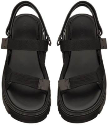Valentino Garavani Uniqueform 'Sandal Platform Hitam dengan Tali' VY2S0E09WJJ0NO Lookbook Valentino Garavani Uniqueform 'Sandal Platform Hitam dengan Tali' VY2S0E09WJJ0NO