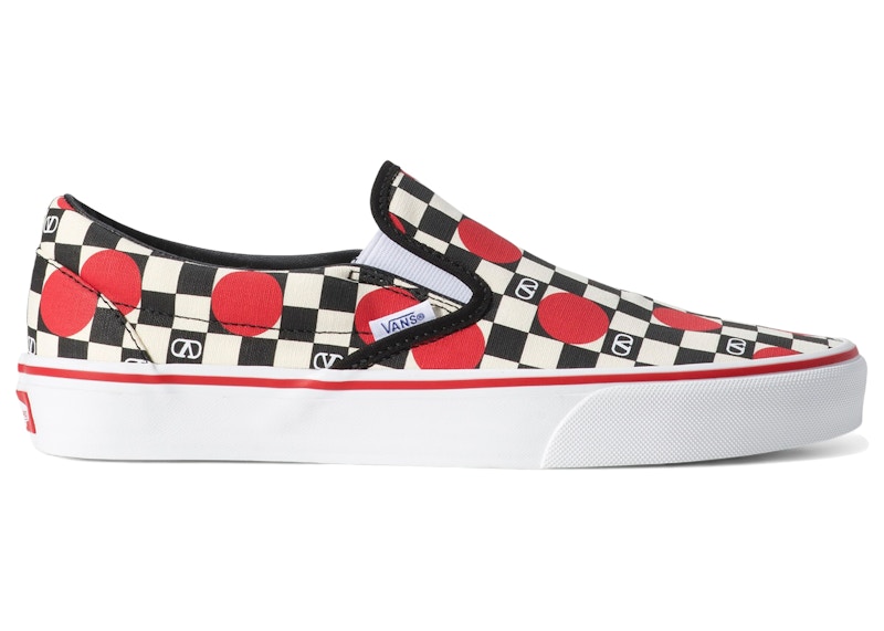 Valentino Garavani x Vans Classic Slip-On 'Big Dots - Black White Red' VN000XW4E0L
