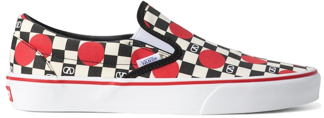 Valentino Garavani x Vans Classic Slip-On 'Big Dots - Black White Red' VN000XW4E0L Buy Valentino Garavani x Vans Classic Slip-On 'Big Dots - Black White Red' VN000XW4E0L