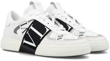 Sizing Valentino JW Anderson x Converse Chuck Taylor All-Star 'Hitam Putih' 1W2S0V66WRQ24P