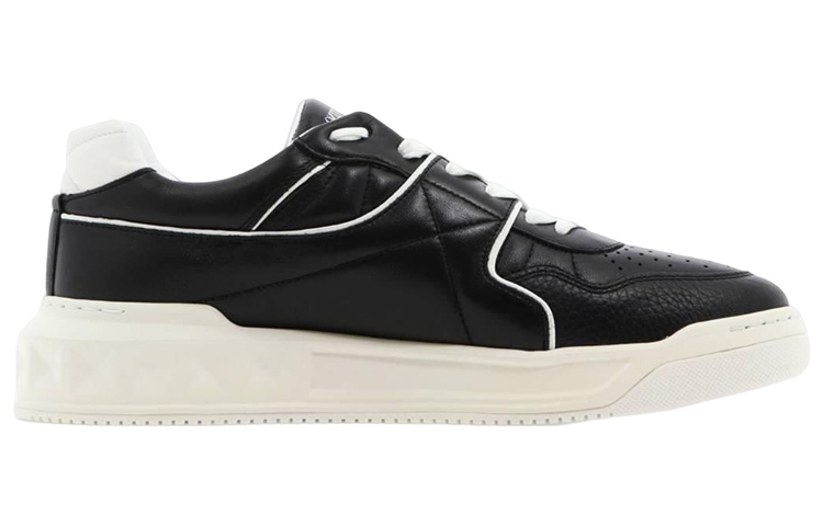 Valentino Leather Fashion Sneaker 'Black' 圖 3