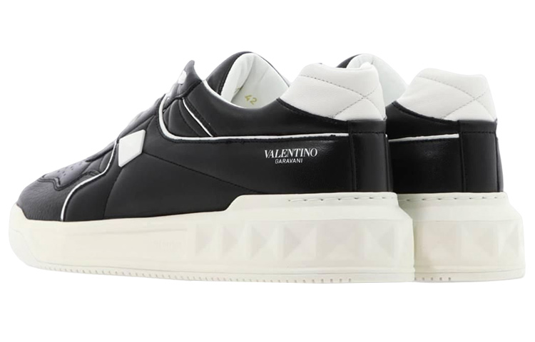 Valentino Leather Fashion Sneaker 'Black' 圖 4