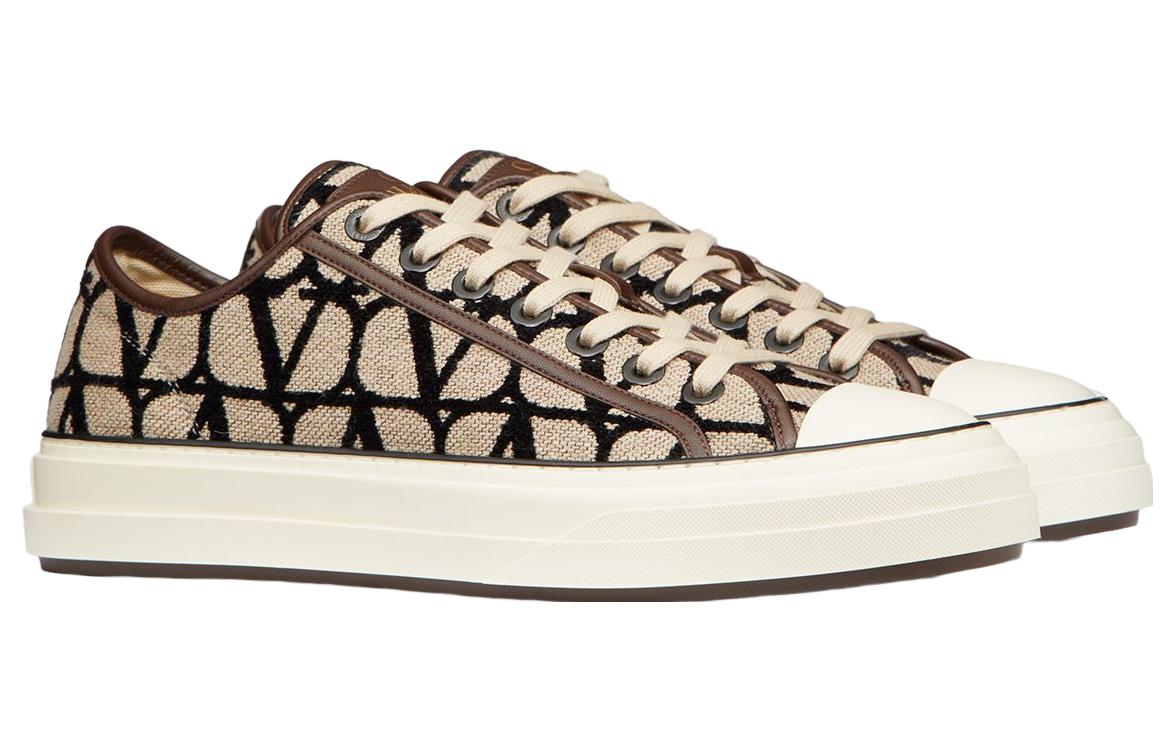 Lookbook 华伦天奴低帮蕾丝皮革运动鞋‘米色黑色’ 2Y0S0H02RWC6ZN