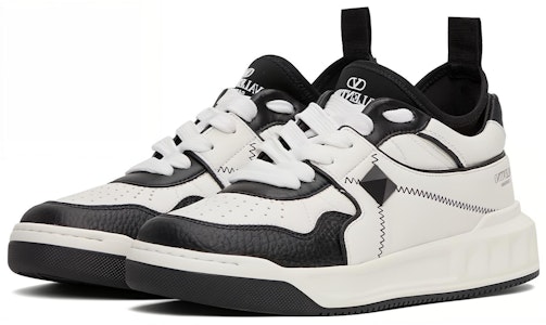 Valentino華倫天奴 皮革 圓頭繫帶 耐磨 低幫 板鞋 男款 白黑 Lookbook Valentino華倫天奴 皮革 圓頭繫帶 耐磨 低幫 板鞋 男款 白黑