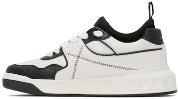 Valentino Leather Round Toe Lace-Up Low Top 'Black White' 3Y2S0H23XMEA01 Valentino Leather Round Toe Lace-Up Low Top 'Black White' 3Y2S0H23XMEA01